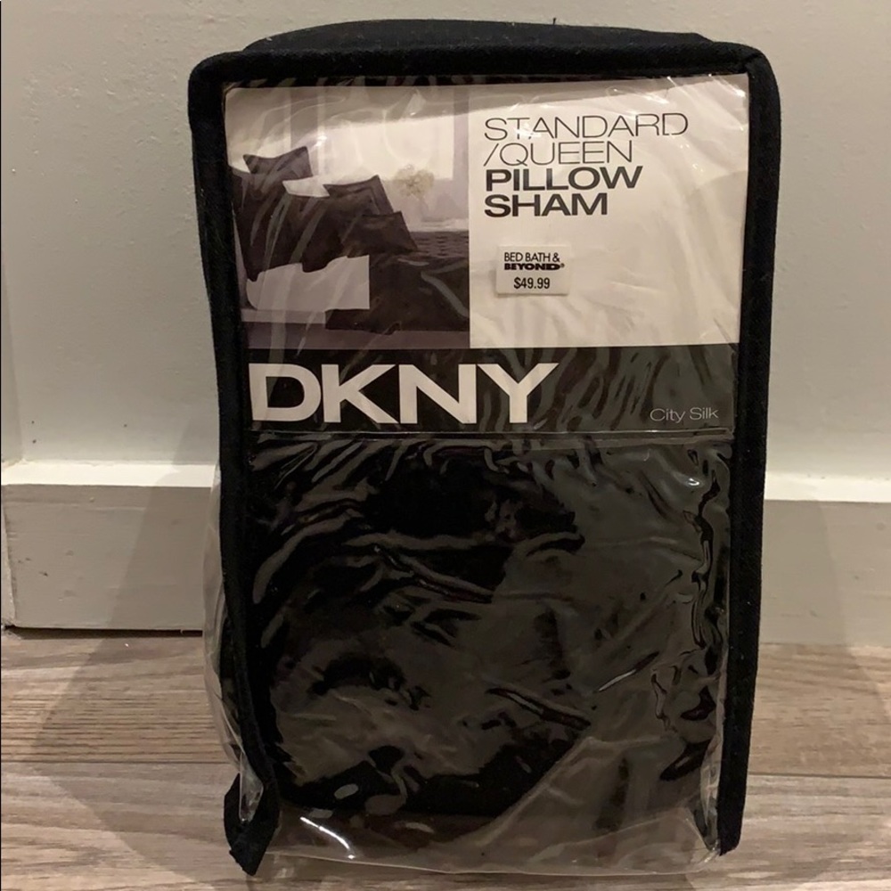DKNY Standard /Queen Pillow Sham